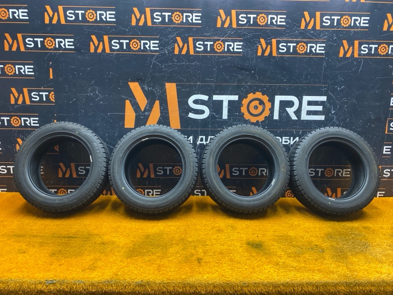 Комплект из 4 Шин зимняя 205/55R16 BRIDGESTONE BLIZZAK REVOGZ (б/у)