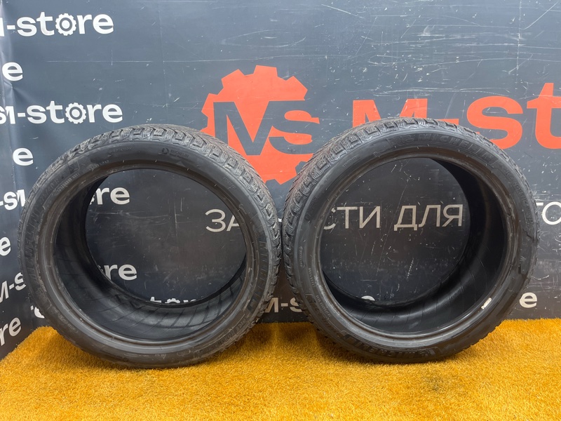 Комплект из 2 Шин шипованная 275/40R22 michelin X-ice north 4 (б/у)